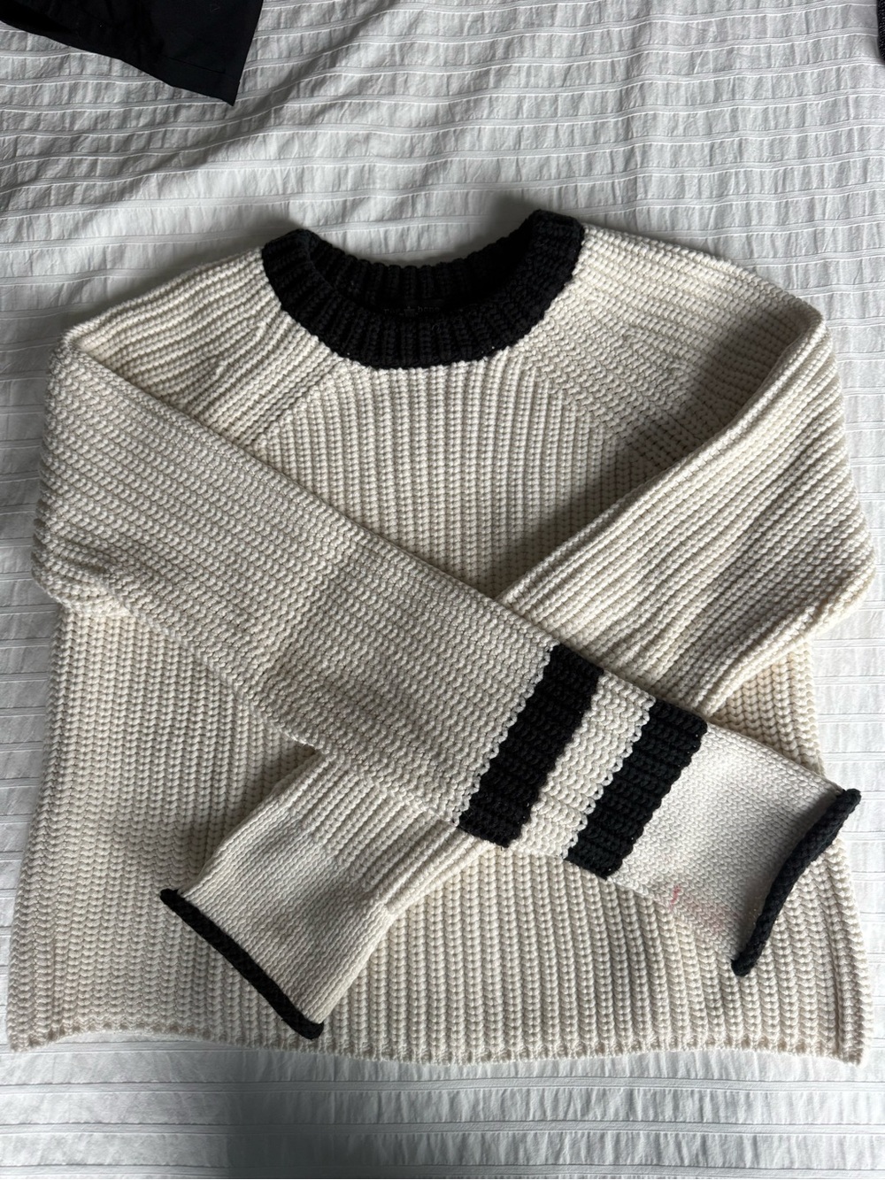 rag & bone Cream and Black Contrast Ribbed Crewneck Sweater